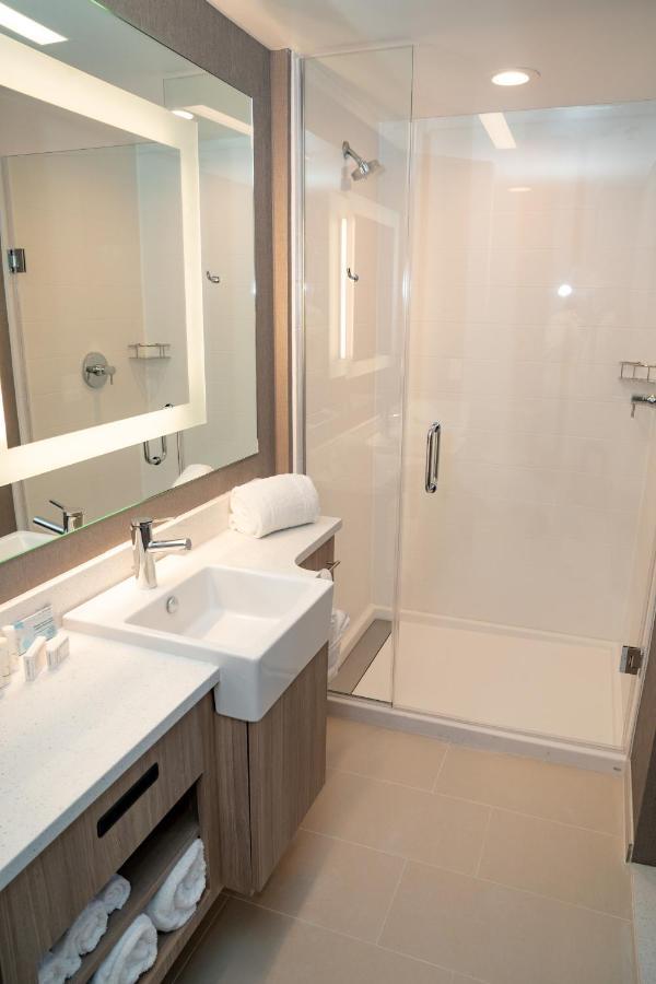 Springhill Suites By Marriott Woodbridge Eksteriør billede