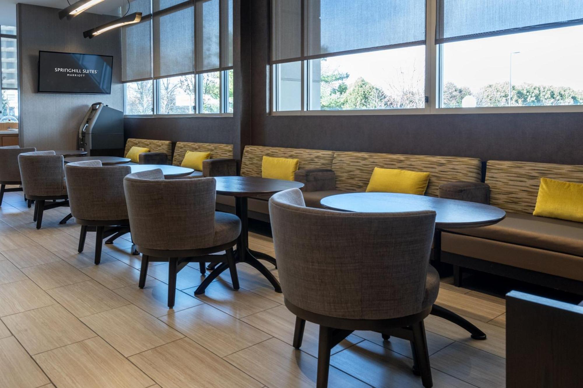 Springhill Suites By Marriott Woodbridge Eksteriør billede